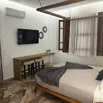Apostolis Studios Gasthof 4*