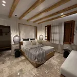 Apostolis Studios Skopelos