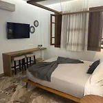 Apostolis Studios Gasthof 4*