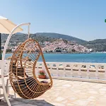 Apostolis ゲストハウス