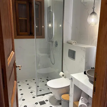 Guest house Apostolis Studios 4*