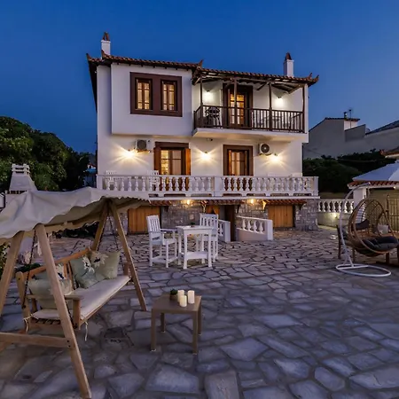 Apostolis Studios Skopelos Town