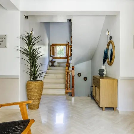 Apostolis Studios Guest house 4*