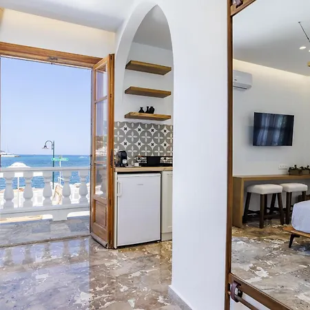 Apostolis Studios 4*