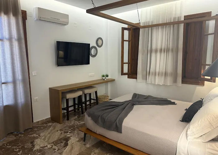 Apostolis Studios Guest house 4*