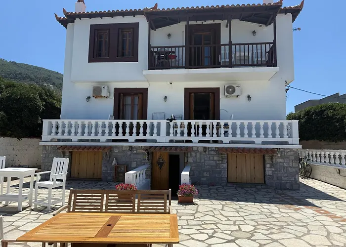 Apostolis Studios Guest house Skopelos Town