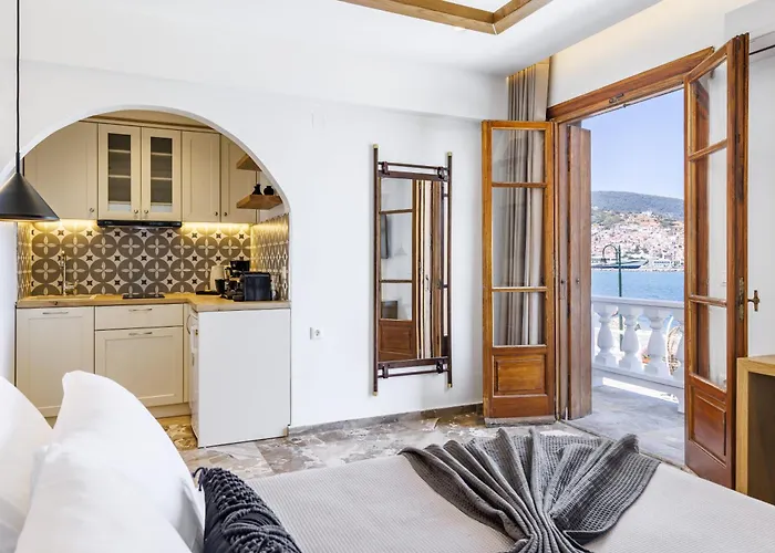 Guest house Apostolis Studios 4*